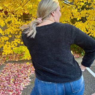 Black Round Neck Waffle Knit Sweater