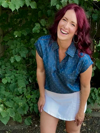 Chambray Split Neck Collard Short Sleeve Top