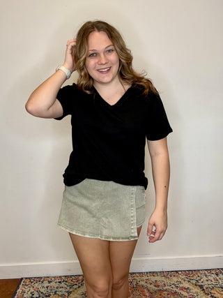 Black Basic V-Neck Tee