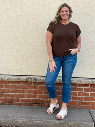 Brown Center Seam Short Sleeve Sweater