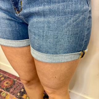 Judy Blue Mid Rise Slim Short