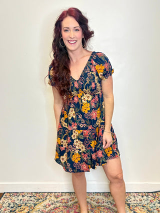 V-Neck Dark Floral Short Sleeve Dress