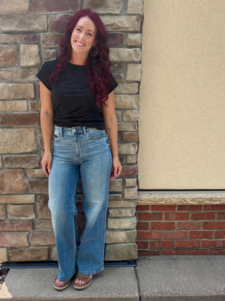 Judy Blue High Waisted Angelina Column Straight Mid Wash Classic Soft Jean