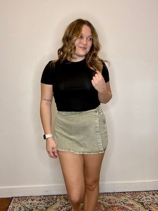 Black Basic Fitted Tee