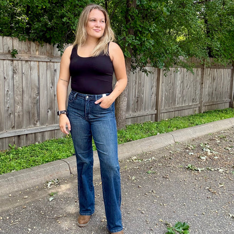 Judy Blue Mid Rise Dark Wash Straight Leg Jean