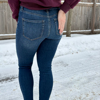 High Rise Dark Wash Skinny Jeans