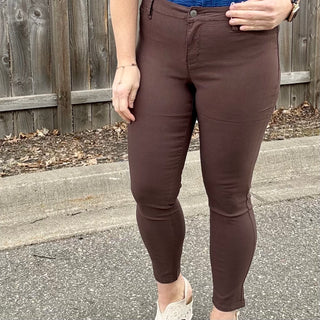 Mid-Rise YMI Hyperstretch Cocoa Skinny with Faux Front Pocket