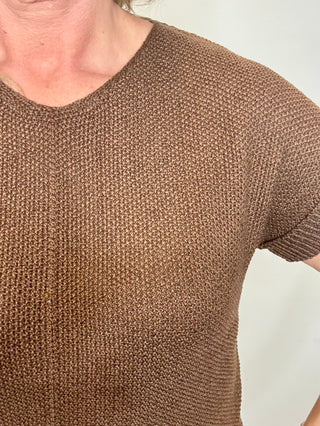 Brown Center Seam Short Sleeve Sweater