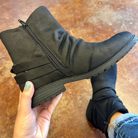 Very G Natasha Black Bootie