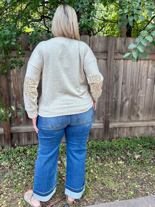 Oatmeal Micro Brushed Crewneck Sweatshirt with Floral Detailed Elbow Patches and Cross Neck