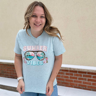 Summer Vibes Graphic tee
