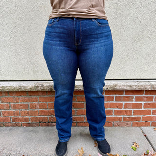 Judy Blue Mid Rise Straight Leg