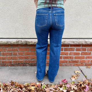 Judy Blue Mid Rise Straight Leg with Double Front Pockets