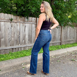Judy Blue Mid Rise Dark Wash Straight Leg Jean