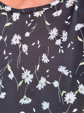 Daisy Flower Print Short Ruffle Sleeve Top