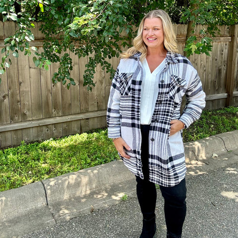 Black and White Plaid Oversize Coatagan