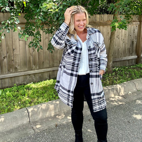 Black and White Plaid Oversize Coatagan